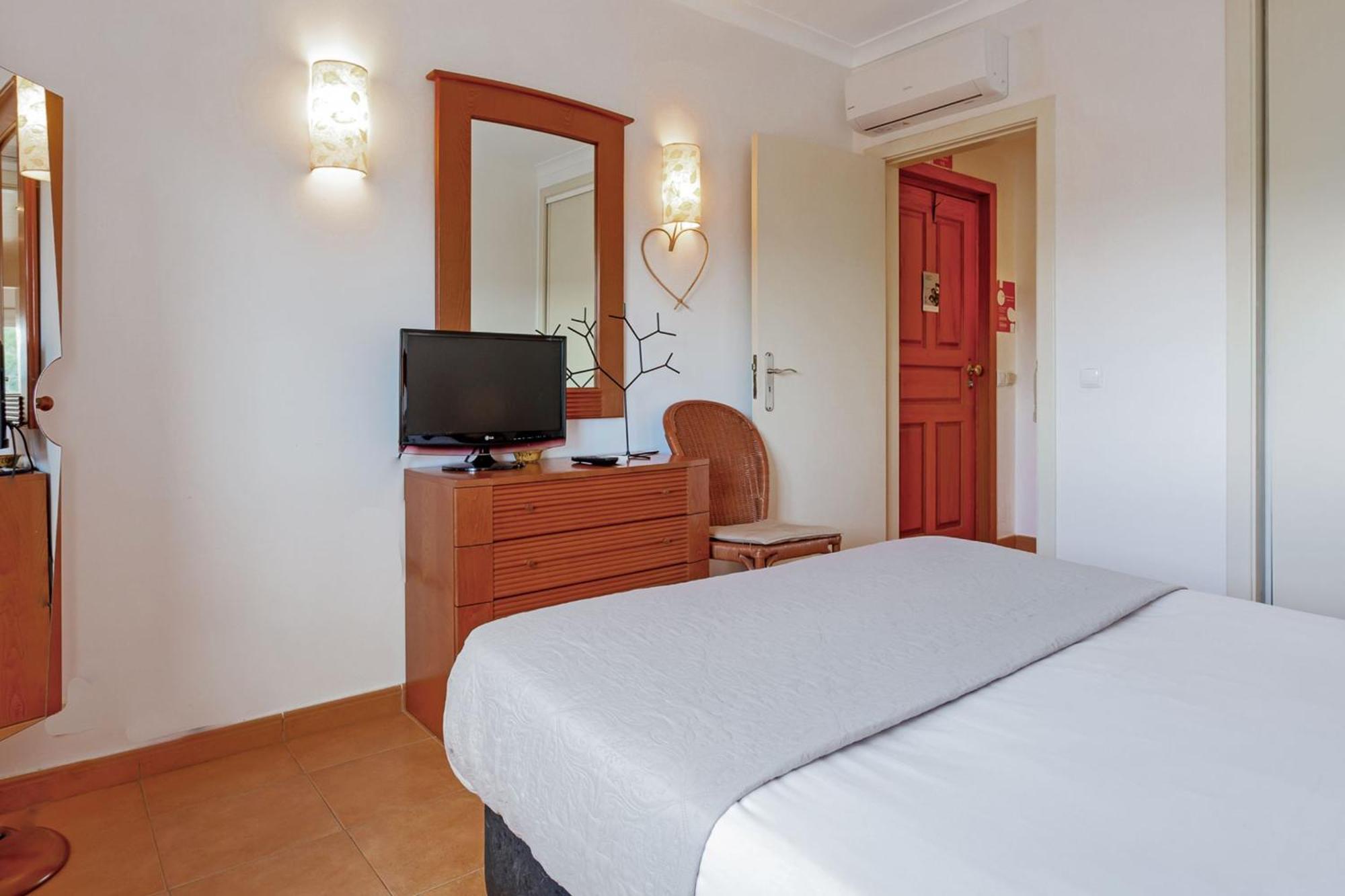 Golden 1 Bdr Flat W/ Balcony & Pool By Lovelystay Кабанаш-де-Тавира Экстерьер фото